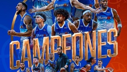 库里：篮球能把不同的联赛联系到一起 为麦基在波多黎各夺冠点赞