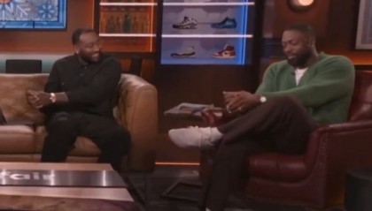 韦德谈雷迪克批评言论：詹姆斯正练习高尔夫呢 他根本不关心这些