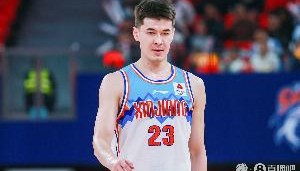 英雄联盟官方赛事官网-极具韧性！新疆第三节三分雨狂下 单节轰44分 净胜同曦21分