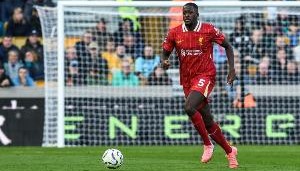 科纳特：相比多线争冠结果未知，我们所有人都会选确保夺英超冠军